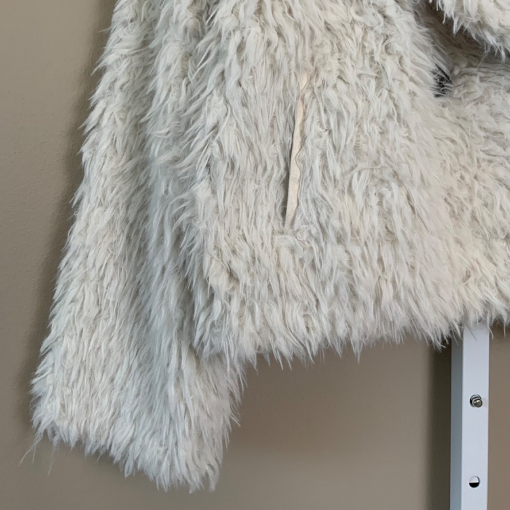 Anthropologie Faux Fur Jacket Coat - Picture 16 of 16